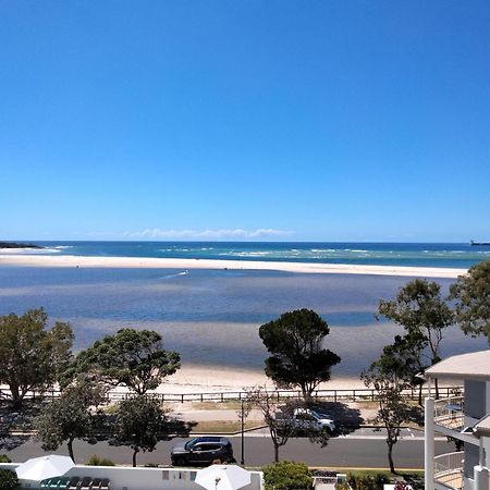 Moorings Beach Resort Caloundra Dış mekan fotoğraf