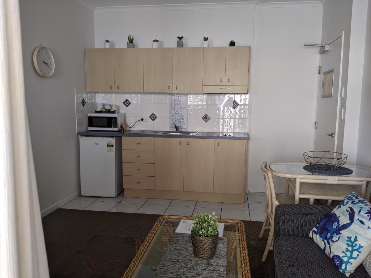 Moorings Beach Resort Caloundra Dış mekan fotoğraf