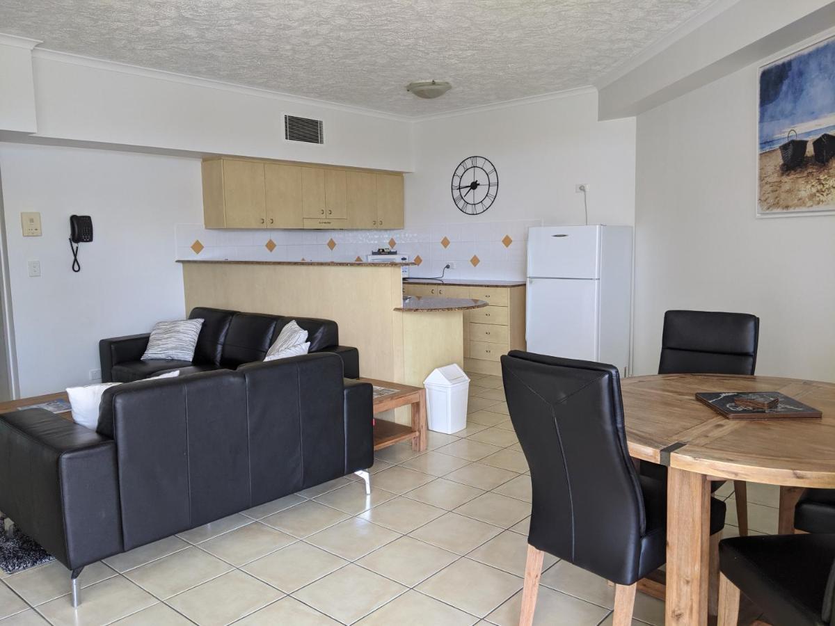 Moorings Beach Resort Caloundra Dış mekan fotoğraf