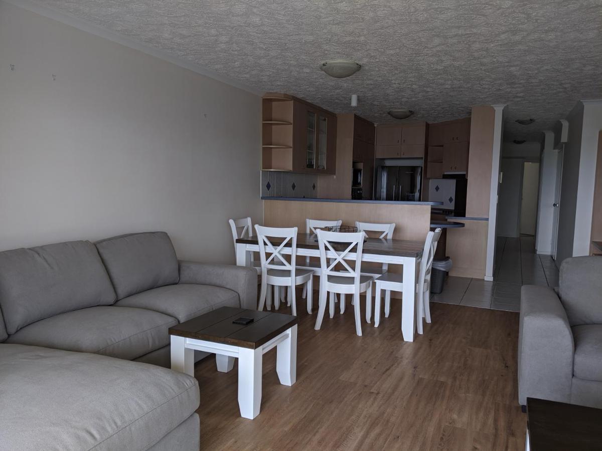 Moorings Beach Resort Caloundra Dış mekan fotoğraf