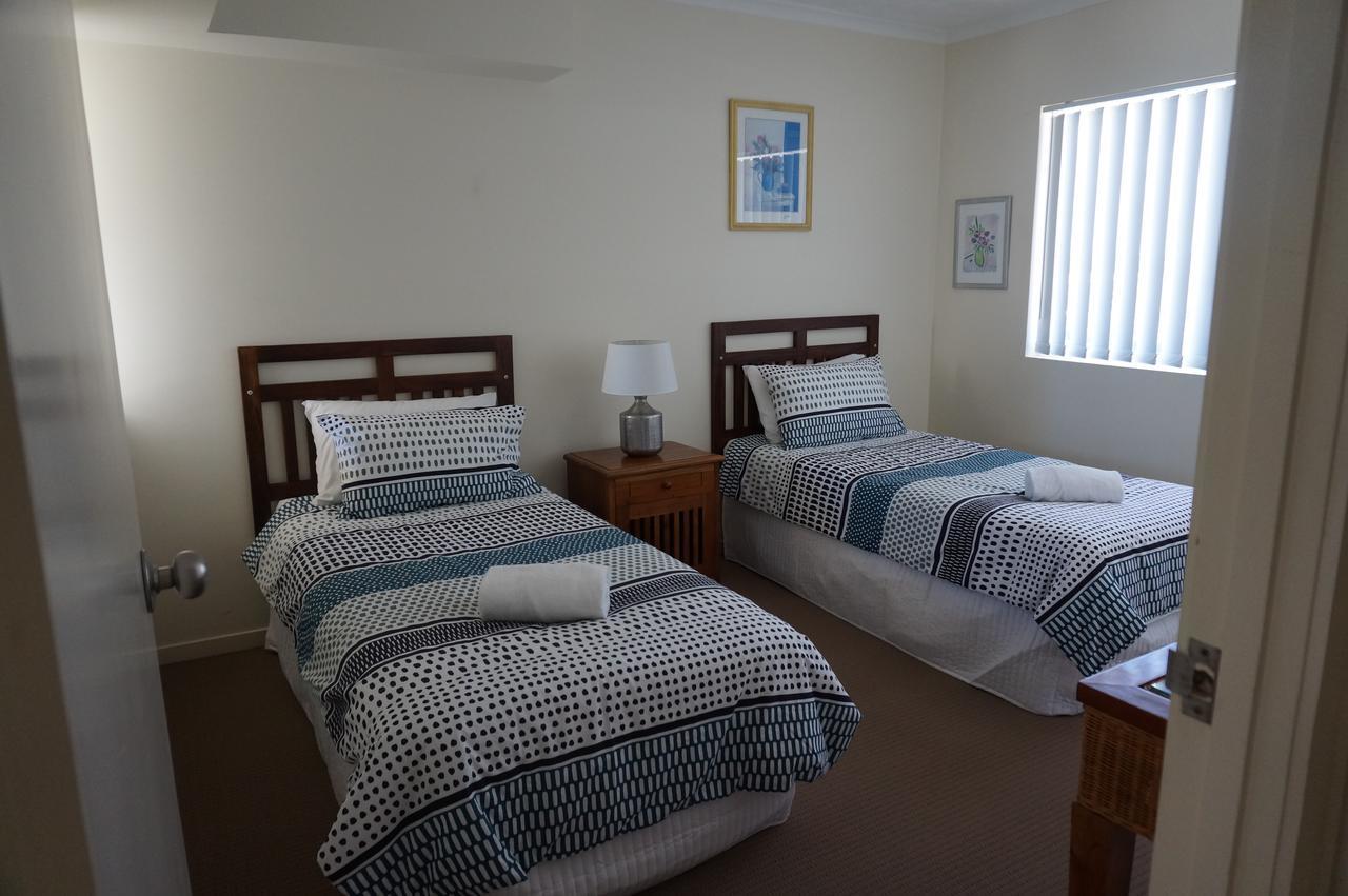 Moorings Beach Resort Caloundra Dış mekan fotoğraf