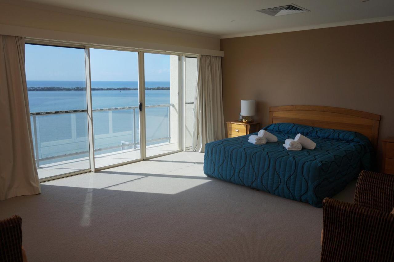 Moorings Beach Resort Caloundra Dış mekan fotoğraf